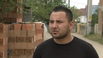 să se întoarcă în străinătate