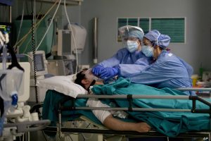 virusul ucide săracii italia