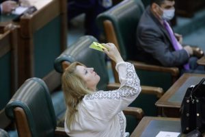 diana sosoaca sanctionata