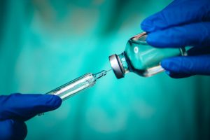 vaccin romani strainatate
