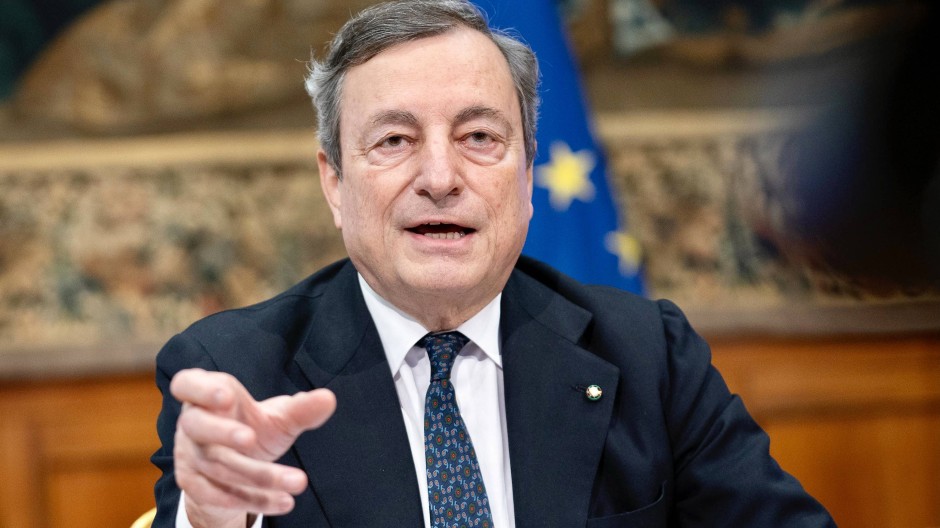 Draghi obligatia de vaccinare a celor peste 40 ani