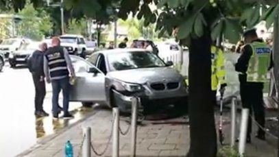 zdrobiti in statia de autobuz