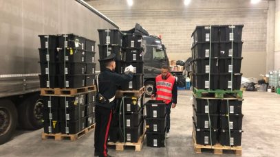 furt amazon romani Italia