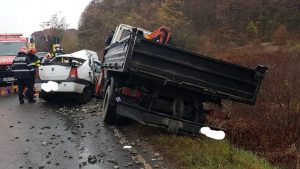 accident fetita orfana