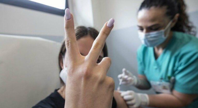 medici no vax suspendati in Italia