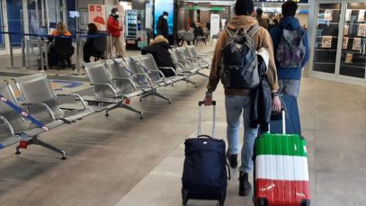 fuga italienilor in strainatate creste