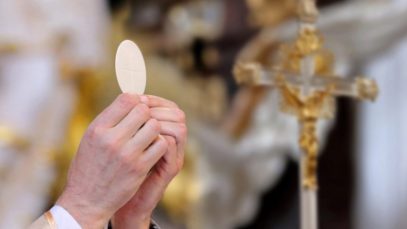 impartasania poate fi disyribuita numai de vaccinati