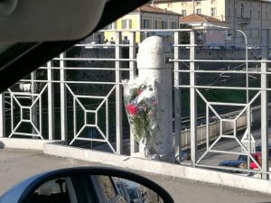 român fără adăpost din Italia