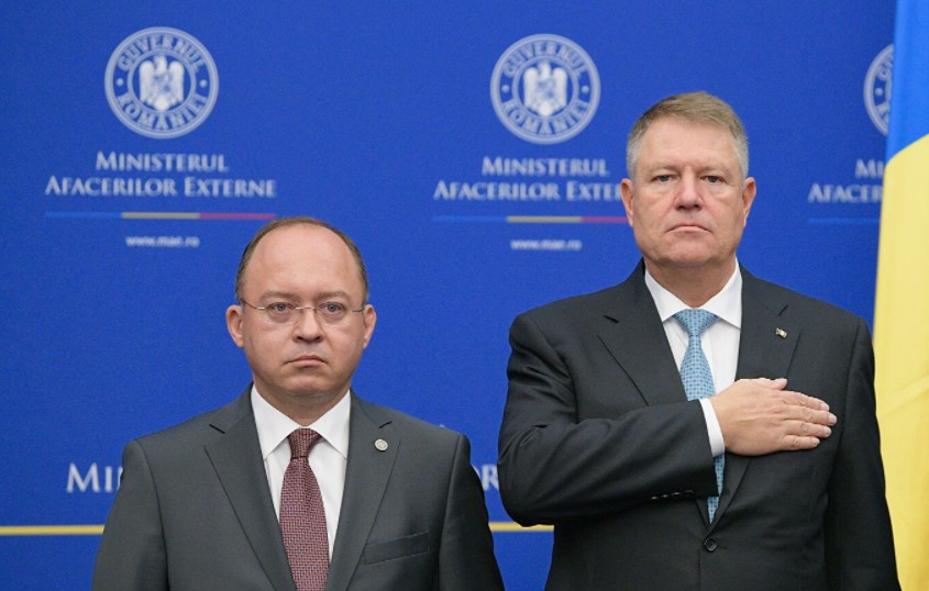 Iohannis si Aurescu fac ce vor în chestiunea numirii ambasadorilor
