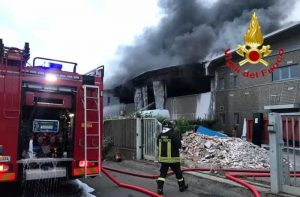 incendiu roman napoli