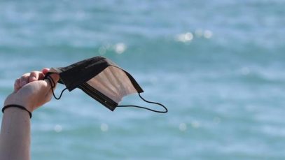 masca in exterior in italia nu va mai fi obligatorie