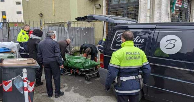 român mort de frig la Padova