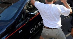 carabinieri aggrediti