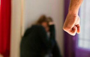 femeie omorata italia bataie