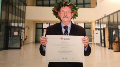 Fernando Armellini a obținut un master la 80 de ani