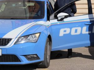 polizia rapina bambino