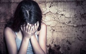 fetita violata unchi italia