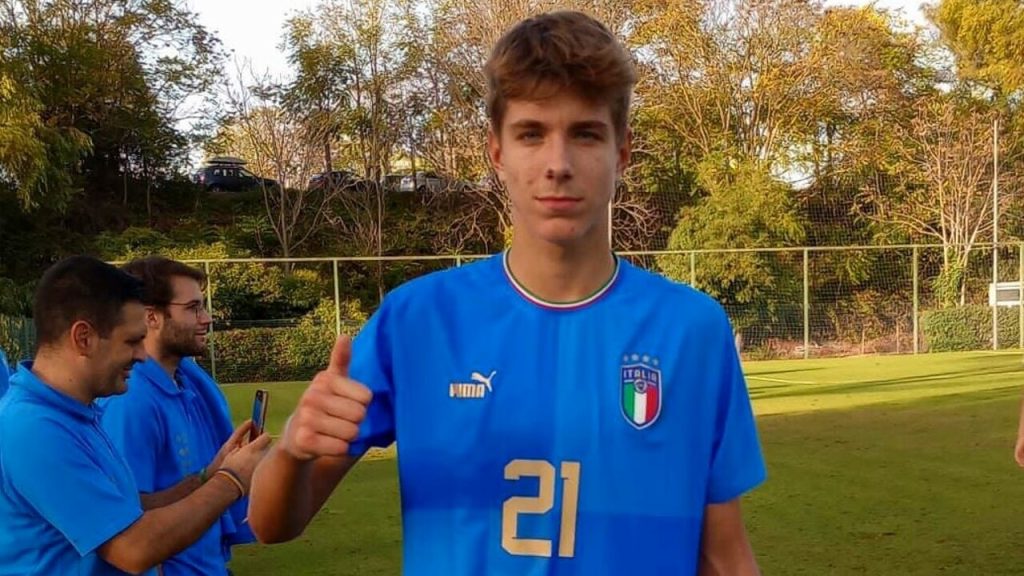 Darius Groza, fotbalist de origine română în Italia
