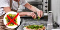 Italia respinge făina greieri preparate
