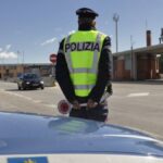 Italia șofer român microbuz arestat
