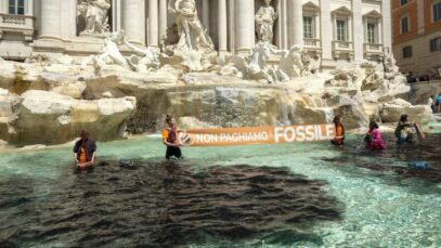 Protest absurd activiștilor climatici Roma