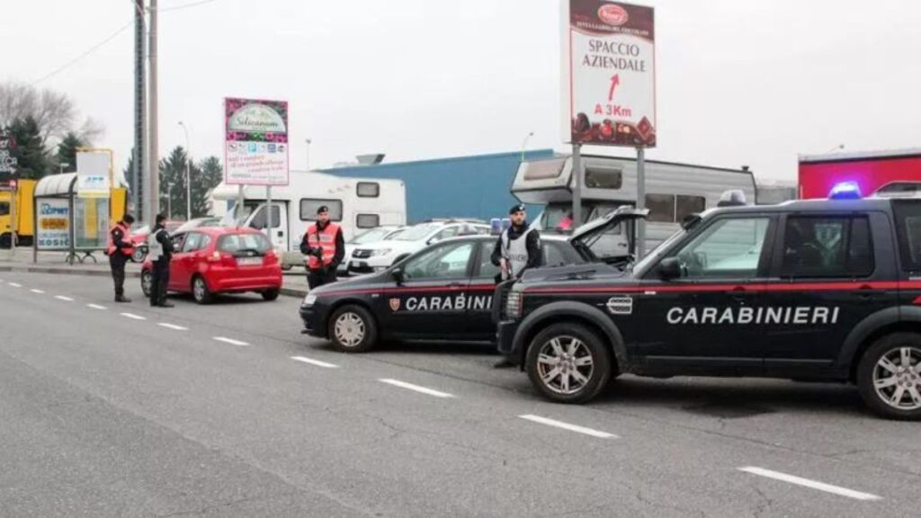 Transporta cinci migranți cu mașina, româncă arestată la Gorizia