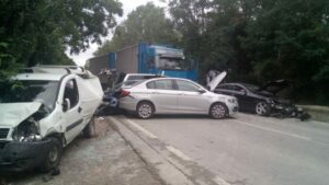 Șofer român de camion lovește șase mașini la Ravenna