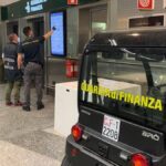 Venitul de cetățenie: blocați la aeroport