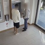 Banda de români care jefuia bătrânii la bancomatele Unicredit