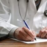 Doctor desfigurat de un pacient nemulțumit