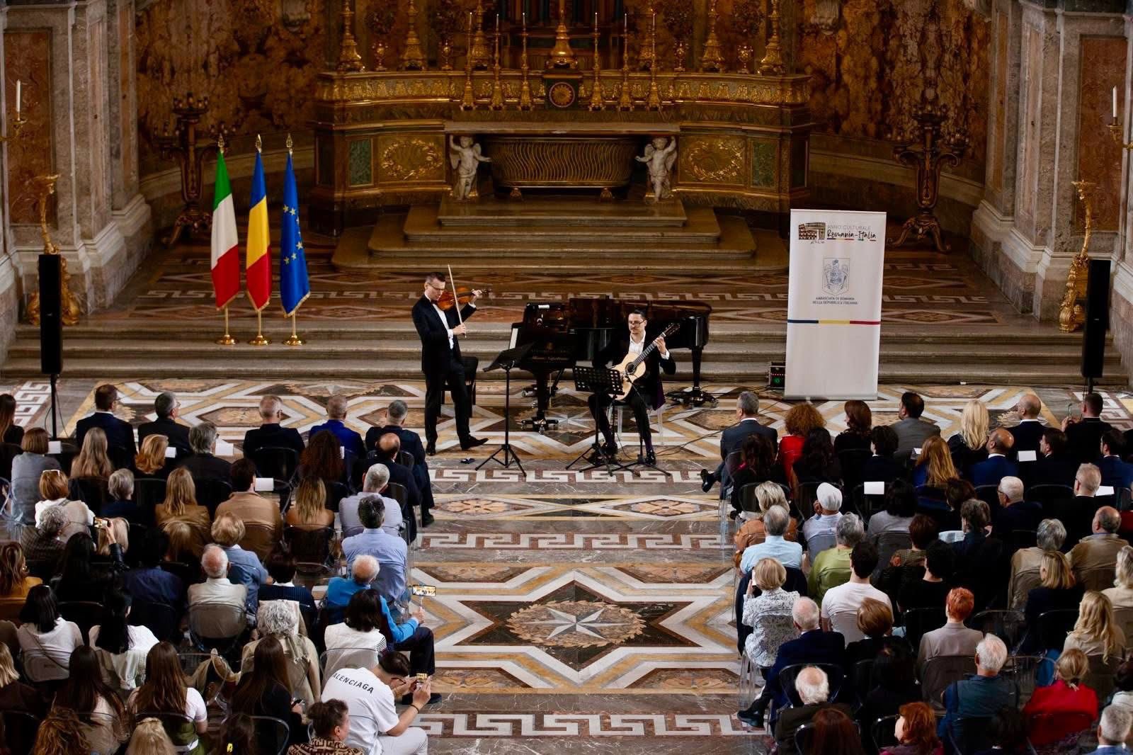 Außergewöhnliches rumänisches Konzert in der Reggia di Caserta anlässlich des Europatags