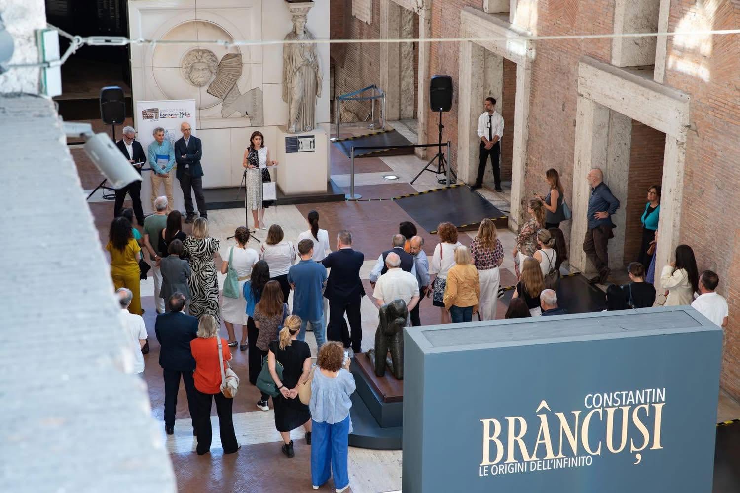 Rekordbesucherzahl in Rom für die Brâncusi gewidmete Ausstellung im Museum „Mercati di Traiano“.